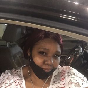 Meet your Posher, Toya